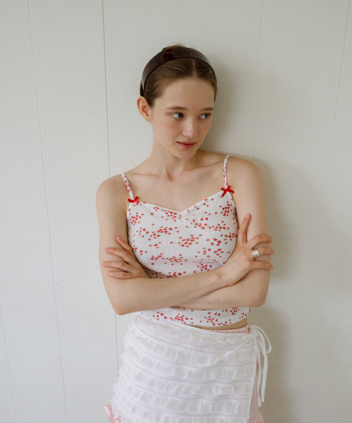 LETERIE(レテリー)の「FLOWER RIBBON SLEEVELESS_RED(Tシャツ/カットソー・レディース・レッド・FREE)」の1枚目の写真