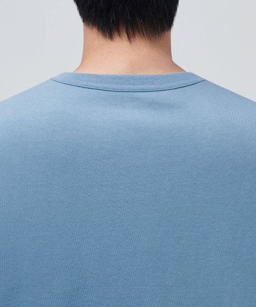 MUSINSA STANDARD（ムシンサスタンダード）の「リラックスフィットクルーネックTシャツ [セルリアンブルー]（Tシャツ/カットソー・メンズ・その他・SMALL/MEDIUM/LARGE/X-LARGE）」の4枚目の写真
