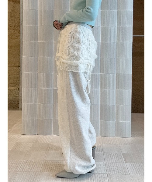 ELCHELE(エルチェレ)の「BOA FRENCHTERRY WIDE PANTS(スウェットパンツ・レディース・ホワイト/ネイビー・38/36)」の7枚目の写真