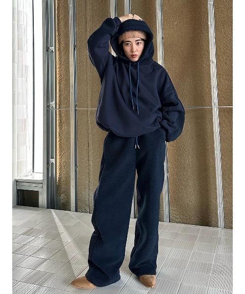 ELCHELE(エルチェレ)の「BOA FRENCHTERRY WIDE PANTS(スウェットパンツ・レディース・ホワイト/ネイビー・38/36)」の8枚目の写真