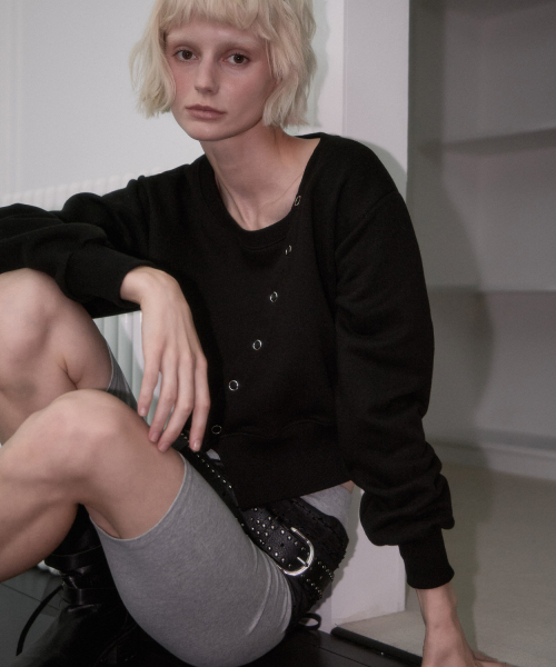 ROSEFRANTZ（ロゼフランツ）の「Eyelet Slit Sweatshirt [Black]（スウェット・レディース・ブラック・OS）」の10枚目の写真