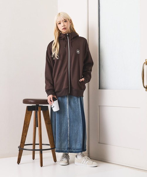 CONVERSE(コンバース)の「【CONVERSE/コンバース】裏シャギー フルジップ パーカー(パーカー・レディース・ブラウン/アイボリー/ブラック・MEDIUM/X-LARGE/LARGE)」の16枚目の写真