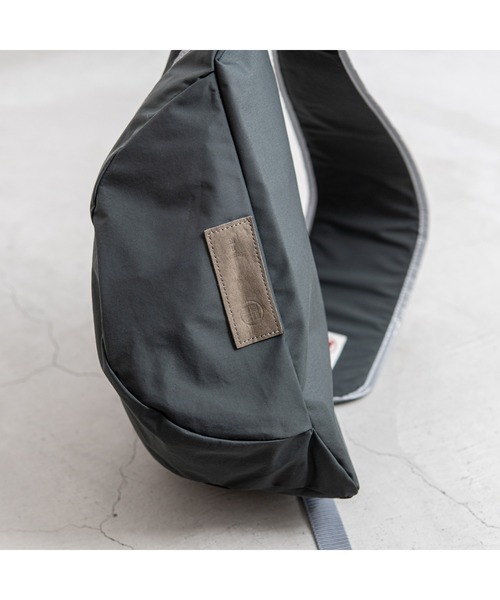 yorozu（ヨロズ）の「yorozu ARMS SASH SHOULDER ARCHIVE EDITION (111Y120)（ショルダーバッグ・メンズ・グレー系その他/ブラック・FREE）」の20枚目の写真