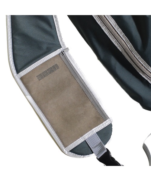 yorozu（ヨロズ）の「yorozu ARMS SASH SHOULDER ARCHIVE EDITION (111Y120)（ショルダーバッグ・メンズ・グレー系その他/ブラック・FREE）」の15枚目の写真