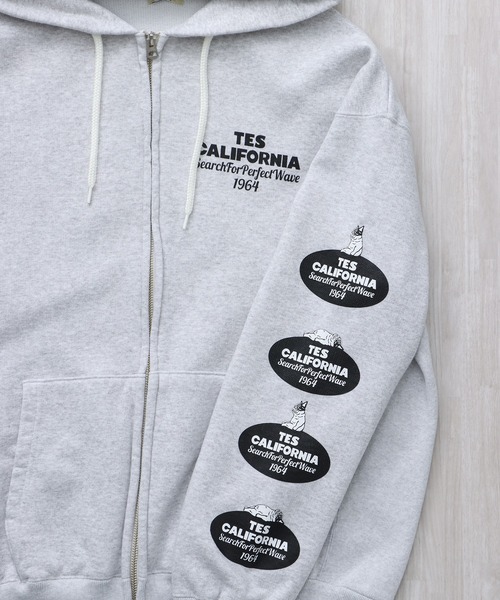 The Endless Summer（エンドレスサマー）の「TES OVAL LOGO SWEAT ZIP PARKA / スウェットパーカー（パーカー・メンズ・ネイビー/グレー/ブラック・X-LARGE/LARGE/MEDIUM/SMALL）」の10枚目の写真