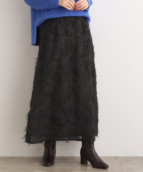 grove（グローブ）の「纏うだけで気分が華やぐ　主役級シャギースカート（スカート・レディース・ブラック/アイボリー・02/03/01/05/04）」の2枚目の写真