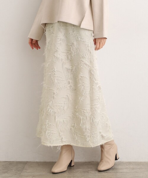 grove（グローブ）の「纏うだけで気分が華やぐ　主役級シャギースカート（スカート・レディース・ブラック/アイボリー・02/03/01/05/04）」の3枚目の写真