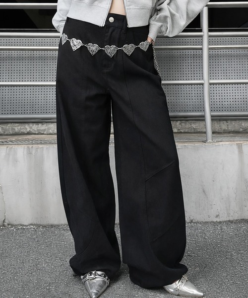 SPINNS（スピンズ）の「今っぽ“立体ボリューム”が可愛い★バルーンパンツ（その他パンツ・レディース・ブラック/カーキ/ブラウン・M/S）」の2枚目の写真