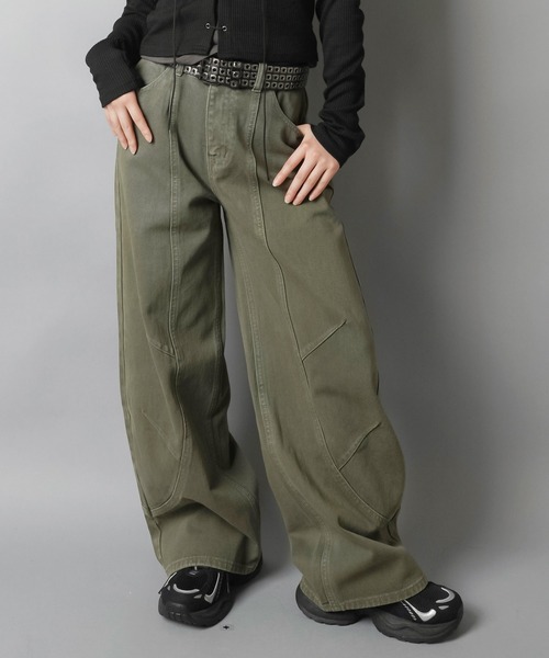 SPINNS（スピンズ）の「今っぽ“立体ボリューム”が可愛い★バルーンパンツ（その他パンツ・レディース・ブラック/カーキ/ブラウン・M/S）」の4枚目の写真