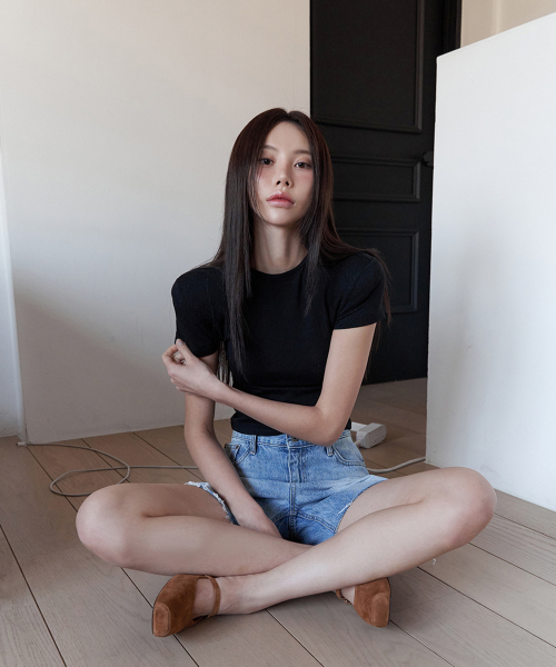 LANGER（ランガー）の「ヴィヴィアン パンチング パッド入り Tシャツ (4色)（Tシャツ/カットソー・レディース・ブラック/オリーブ/オレンジ/アイボリー・FREE）」の7枚目の写真