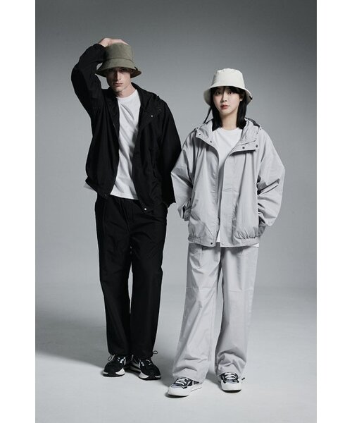 APOSTROPHE COMMA(アポストロフィコンマ)の「ナイロンウィンドブレーカー風防フードジップアップジャケット(グレー)(ナイロンジャケット・レディース・その他・MEDIUM/LARGE)」の4枚目の写真