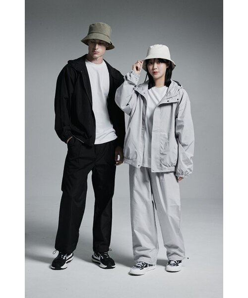 APOSTROPHE COMMA(アポストロフィコンマ)の「ナイロンウィンドブレーカー風防フードジップアップジャケット(グレー)(ナイロンジャケット・レディース・その他・MEDIUM/LARGE)」の9枚目の写真