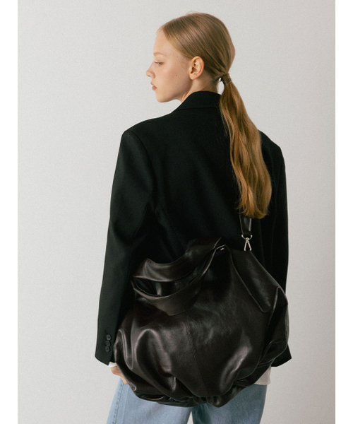 OMNIPOTENT（オムニポテント）の「Fleur Hobo Bag Set ( Oval Metal Keyring Included ) _5Colors（ショルダーバッグ・レディース・ブラック/ブラウン/グリーン/カーキブラウン/ベージュ・FREE）」の8枚目の写真