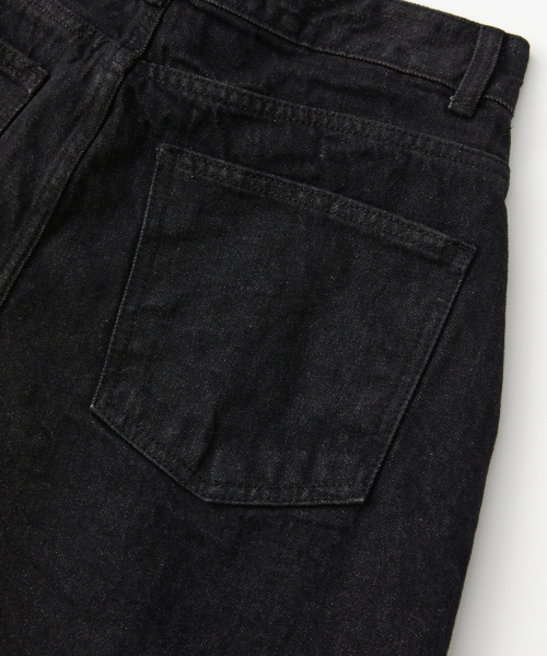 COFWI(コフウィー)の「ピンタックデニムパンツブラック(デニムパンツ・メンズ・その他・1(S)/2(M)/3(L))」の9枚目の写真