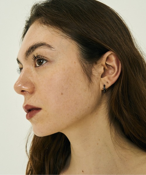 LENERA(レネラ)の「星モチーフ / 小ぶりフープピアス / 3カラー(ピアス(両耳用)・レディース・シルバー/ブラック/ゴールド・FREE)」の14枚目の写真