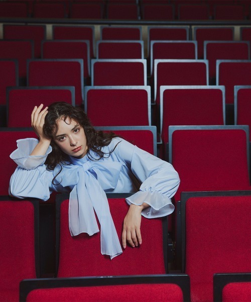 Callarus(カラルス)の「<単品>前後2WAYオーガンジーリボン付き袖フリルブロードブラウス〔Callarus〕(シャツ/ブラウス・レディース・サックスブルー/ブラック/オフホワイト・S/M/L/LL/3L)」の20枚目の写真