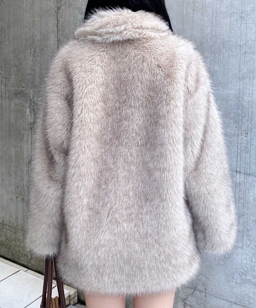 INGNI（イング）の「ステンカラーエコファーミドル丈コート（ブルゾン・レディース・ブラウン系8/アイボリー系・M）」の7枚目の写真