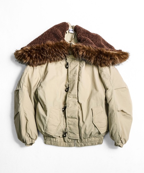 CALIFORNIA OUTFITTERS(カリフォルニア アウトフィッターズ)の「12D11 N2B 中綿パデットジャケット(ダウンジャケット/コート・メンズ・ベージュ/ブラック・FREE)」の9枚目の写真