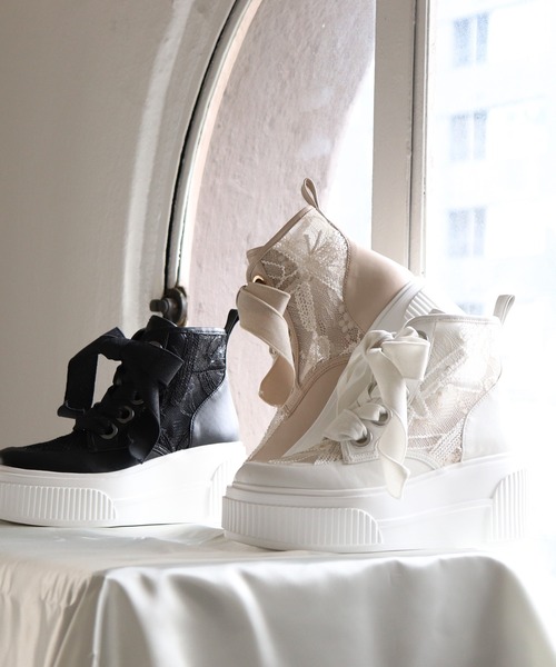 byあしながおじさん（バイアシナガオジサン）の「軽量｜厚底ハイカットスニーカー　8740229（スニーカー・レディース・ブラック/ピンクベージュ/オフホワイト・LL/L/M/S）」の4枚目の写真