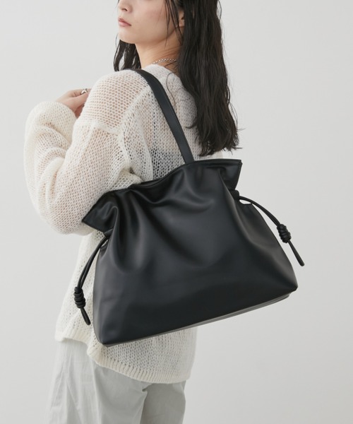 Aunt Marie's（アントマリーズ）の「フェイクレザーフリルトート（トートバッグ・レディース・ブラウン/ブルー/ブラック・FREE）」の2枚目の写真