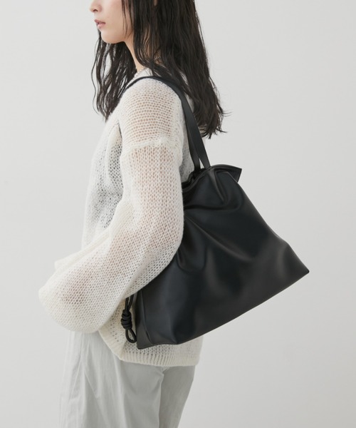 Aunt Marie's（アントマリーズ）の「フェイクレザーフリルトート（トートバッグ・レディース・ブラウン/ブルー/ブラック・FREE）」の7枚目の写真