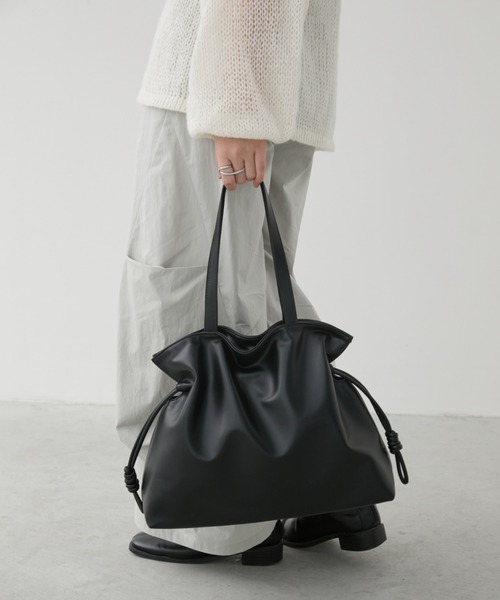 Aunt Marie's（アントマリーズ）の「フェイクレザーフリルトート（トートバッグ・レディース・ブラウン/ブルー/ブラック・FREE）」の8枚目の写真