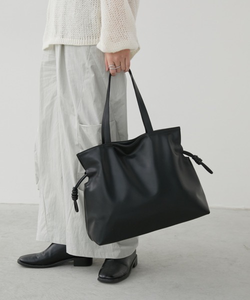 Aunt Marie's（アントマリーズ）の「フェイクレザーフリルトート（トートバッグ・レディース・ブラウン/ブルー/ブラック・FREE）」の12枚目の写真