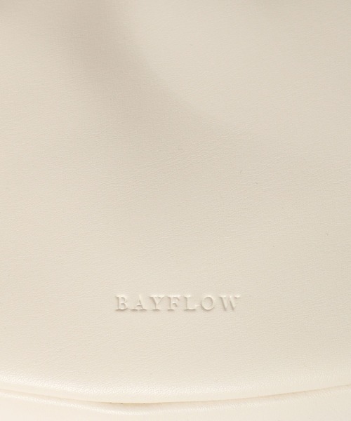 BAYFLOW（ベイフロー）の「[500mlボトルも入る]ロングベルトハーフムーンショルダー（ショルダーバッグ・レディース・アイボリー/ブラック・FREE）」の20枚目の写真