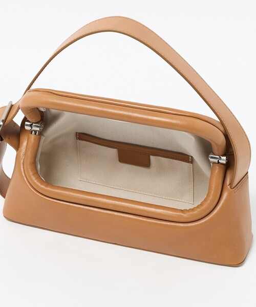 OSOI(オソイ)の「<OSOI>FOLDER BROT バッグ MAPLE(ショルダーバッグ・レディース・ブラウン系・FREE)」の10枚目の写真