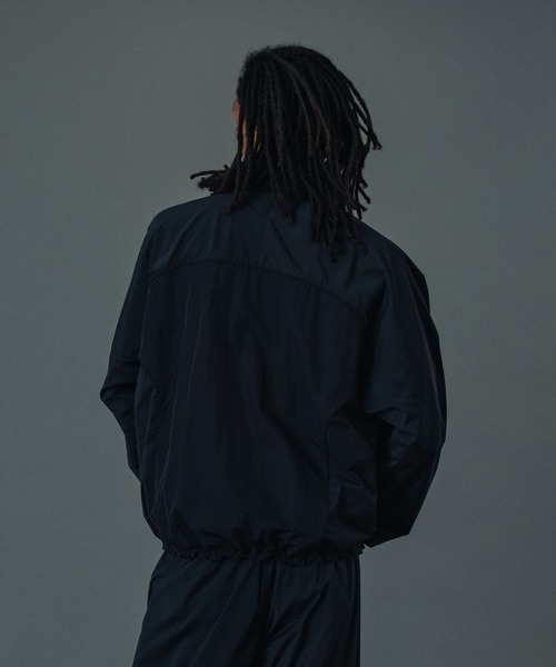 XLARGE(エクストララージ)の「NYLON TRACK JACKET(ナイロンジャケット・メンズ・ブラック/グレー/オリーブ・XL/L/M/S)」の12枚目の写真