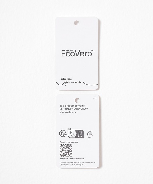 GLACIER lusso(グラシアルッソ)の「【ECOVERO・UVカット】ビジュー釦カーディガン(カーディガン/ボレロ・レディース・アイボリー/サックスブルー/ブラック/ピンク/ライム・L/LL/S/M)」の7枚目の写真