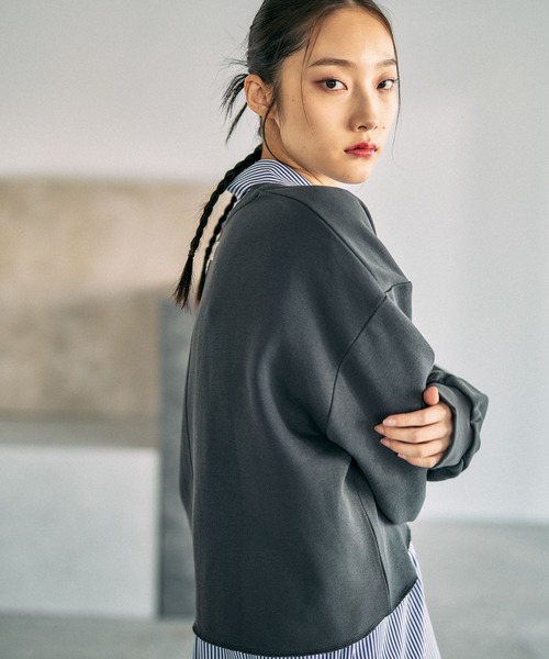 LEPSIM(レプシィム)の「深スリットプルオーバー 639513(Tシャツ/カットソー・レディース・ピンク/グレー/チャコールグレー/オフホワイト・FREE)」の20枚目の写真