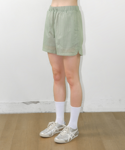 AMESWORLDWIDE(アメスワールドワイド)の「SHEER NYLON SHORTS GREEN(その他パンツ・レディース・その他・FREE)」の2枚目の写真