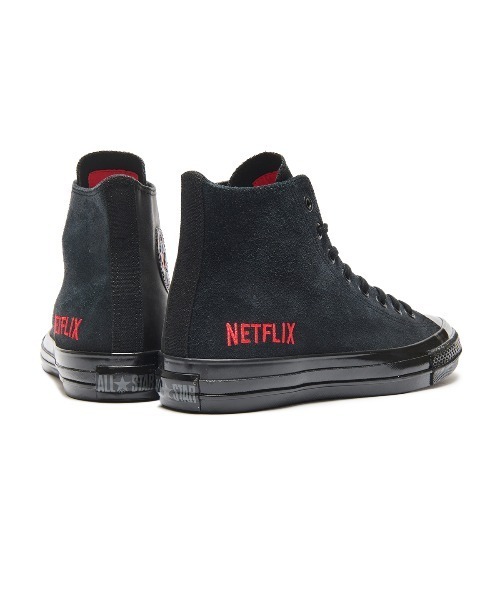 CONVERSE(コンバース)の「CONVERSE ALL STAR AGED HI / NETFLIX(コンバース オールスター エイジド HI / ネットフリックス)(スニーカー・メンズ・ブラック・25.5cm/25cm/24.5cm/24cm/23.5cm/23cm/29cm/28cm/27.5cm/27cm/26cm)」の2枚目の写真