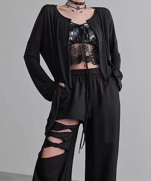 chuclla（チュクラ）の「【CHENTAITAI】レースヘム ギャザーキャミソール CTW26s010（キャミソール・レディース・ライトグレー/ブラック・M）」の12枚目の写真