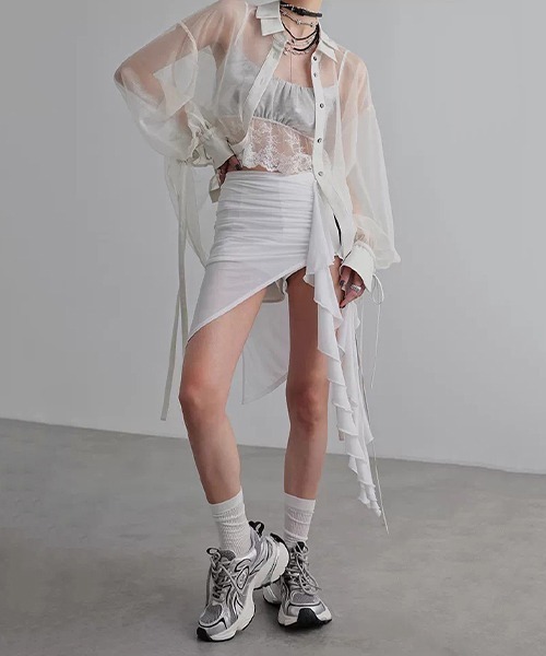 chuclla（チュクラ）の「【CHENTAITAI】レースヘム ギャザーキャミソール CTW26s010（キャミソール・レディース・ライトグレー/ブラック・M）」の21枚目の写真