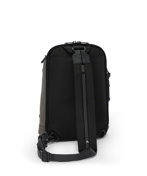 TUMI（トゥミ）の「ALPHA BRAVO 「ナイト」スリング（ボディバッグ