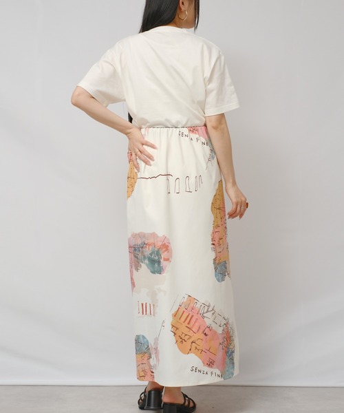palm RICHE(ポームリシュ)の「IN DAYS グラフィックロゴT(Tシャツ/カットソー・レディース・グリーン/オレンジ・M)」の6枚目の写真