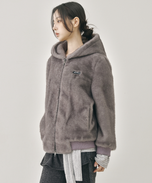 NICK&NICOLE(ニックアンドニコール)の「LUXE FUR HOOD BOMBER JACKET_GRAY(ムートンコート・レディース・その他・FREE)」の3枚目の写真