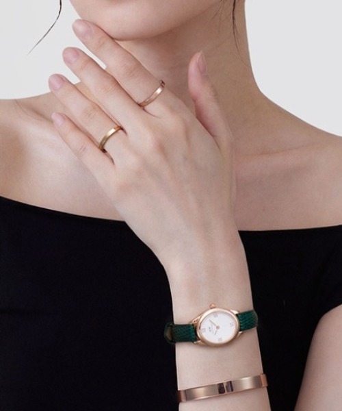 Daniel Wellington(ダニエルウェリントン)の「Ophelia Mini 本革 レディース腕時計(アナログ腕時計・レディース・グリーン/ブラック×ゴールド/その他/ブラック/ブラック×ピンク/ブルー/その他2/その他1/グリーン系その他2/グリーン系その他/ブラック×シルバー・ONE SIZE)」の1枚目の写真