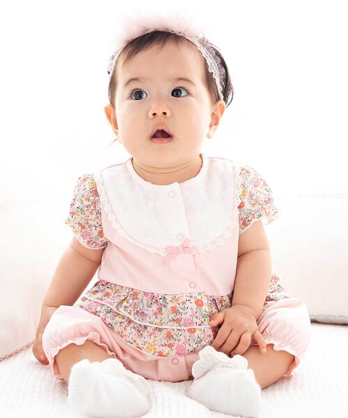 fillot de bebe reduction（フィヨデュベベルダクティオン）の「【お揃い】リバティプリント異素材ミックスカバーオール(70~80cm)（ロンパース・キッズ・イエロー系その他/ピンク系その他・80ｃｍ/70cm）」の2枚目の写真