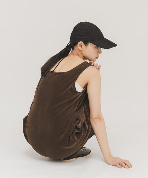 KBF(ケイビーエフ)の「2WAYベロアワンピース(ワンピース・レディース・ブラック/ダークブラウン・ONE)」の4枚目の写真