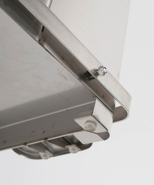 DULTON（ダルトン）の「PEDAL BIN 90L STAINLESS/ゴミ箱 90L（ダストボックス・メンズ・シルバー・90L）」の10枚目の写真