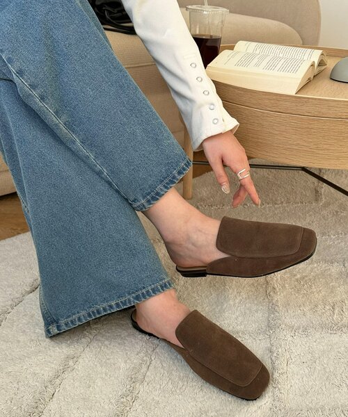 DISCOAT（ディスコート）の「フラットスリッパミュール（その他シューズ・レディース・ブラック/ブラウン・MEDIUM/LARGE）」の2枚目の写真