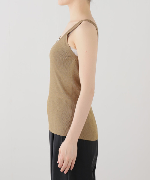 AP STUDIO（エーピーストゥディオ）の「メタリックリブニット(ゴールド)（タンクトップ・レディース・ゴールド・FREE）」の10枚目の写真