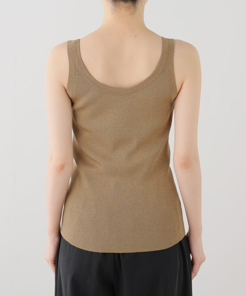 AP STUDIO（エーピーストゥディオ）の「メタリックリブニット(ゴールド)（タンクトップ・レディース・ゴールド・FREE）」の11枚目の写真
