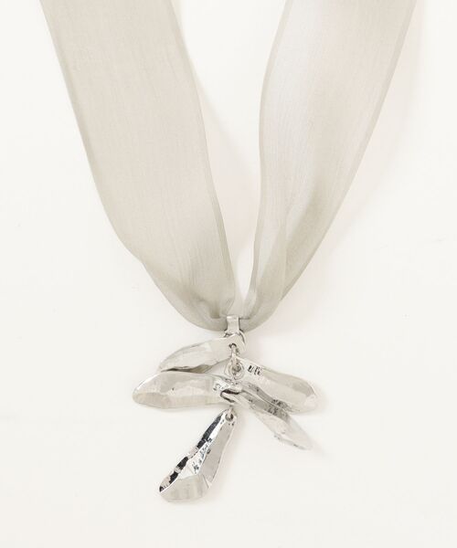 Scrap Book(スクラップブック)の「【Sea’ds mara】◆WEB限定展開◆ Ecla flora necklace(ネックレス・レディース・シルバー/ゴールド・FREE)」の1枚目の写真