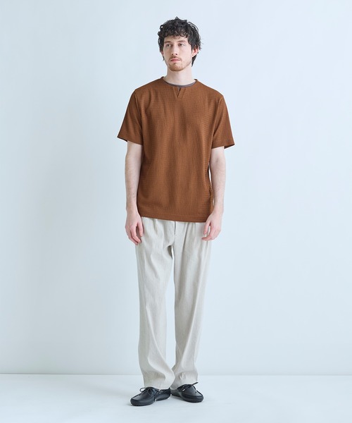 MEN'S BIGI(メンズビギ)の「フェイクレイヤードキーネック半袖Tシャツ(Tシャツ/カットソー・メンズ・ブラウン/グレー/ブラック/グリーン・02/04/03)」の13枚目の写真