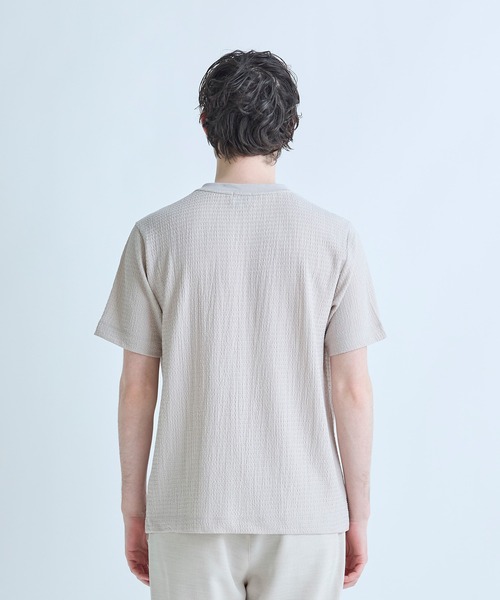 MEN'S BIGI(メンズビギ)の「フェイクレイヤードキーネック半袖Tシャツ(Tシャツ/カットソー・メンズ・ブラウン/グレー/ブラック/グリーン・02/04/03)」の7枚目の写真