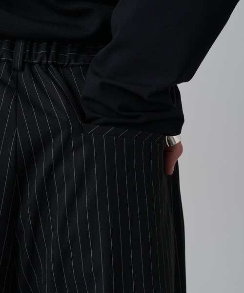 Lui's(ルイス)の「ストライプワイドスラックス(スラックス・メンズ・ブラック/ネイビー/グレー・S/M)」の14枚目の写真